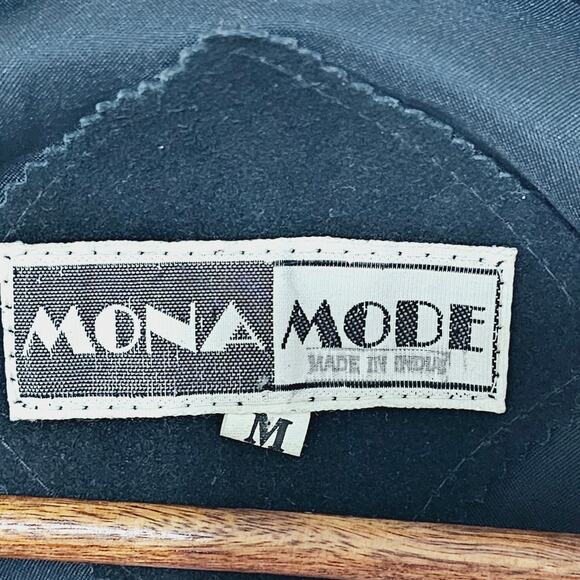 Mona Mode Black Leather Fringe Vest Size M Vintage Circa 1980 Biker Western Boho - Picture 5 of 6